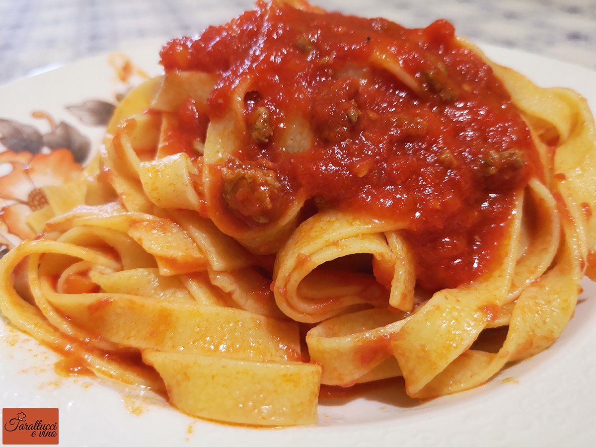 Fettuccine al ragù