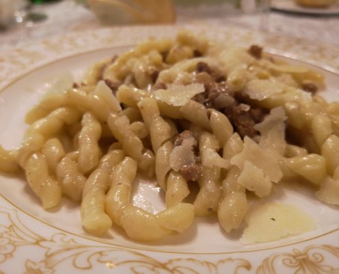 Pasta al ragù bianco