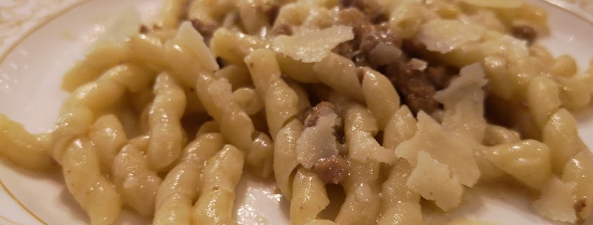 Pasta al ragù bianco