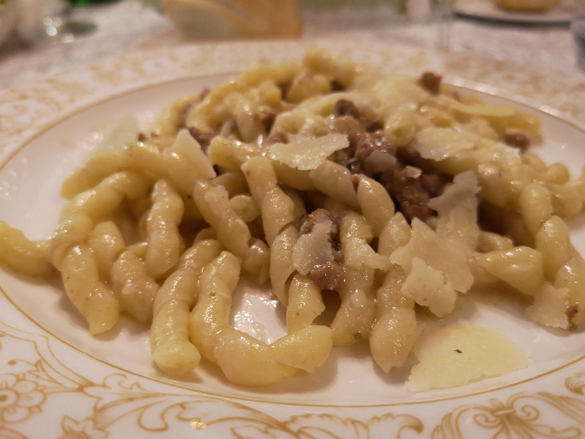 Pasta al ragù bianco