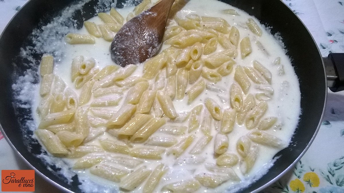 Pennette ricotta e pecorino