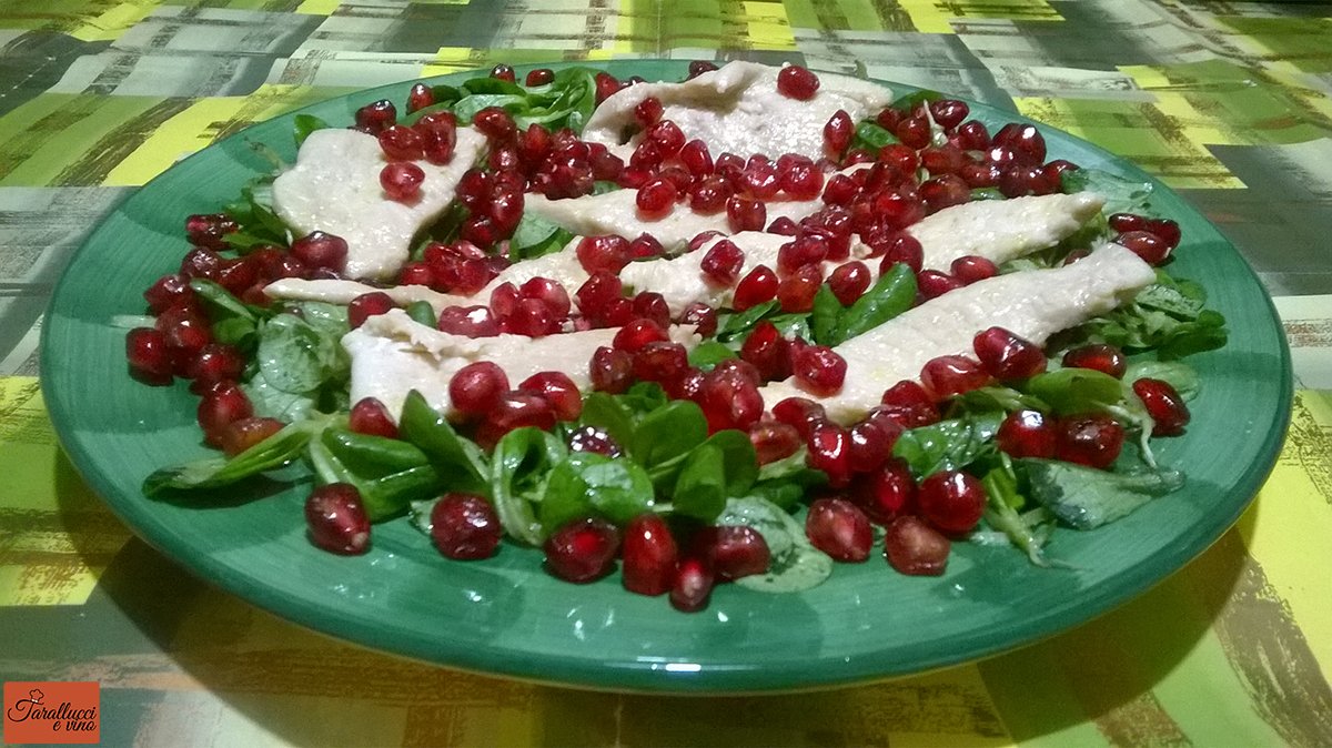 Insalata di pollo e melagrana