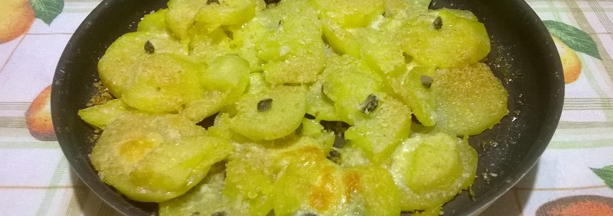 Patate al pecorino e capperi