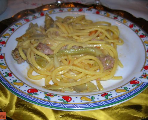 Tonnarelli carciofi e salsiccia