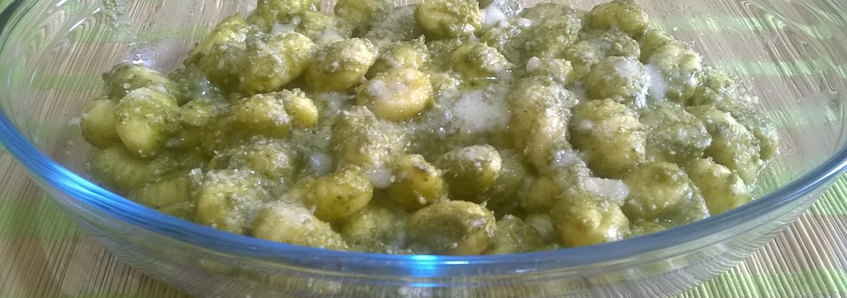 gratin di gnocchi al pesto