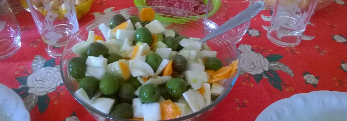 Insalata di olive finocchi e carote