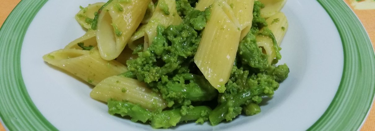 Pennoni al broccolo romano