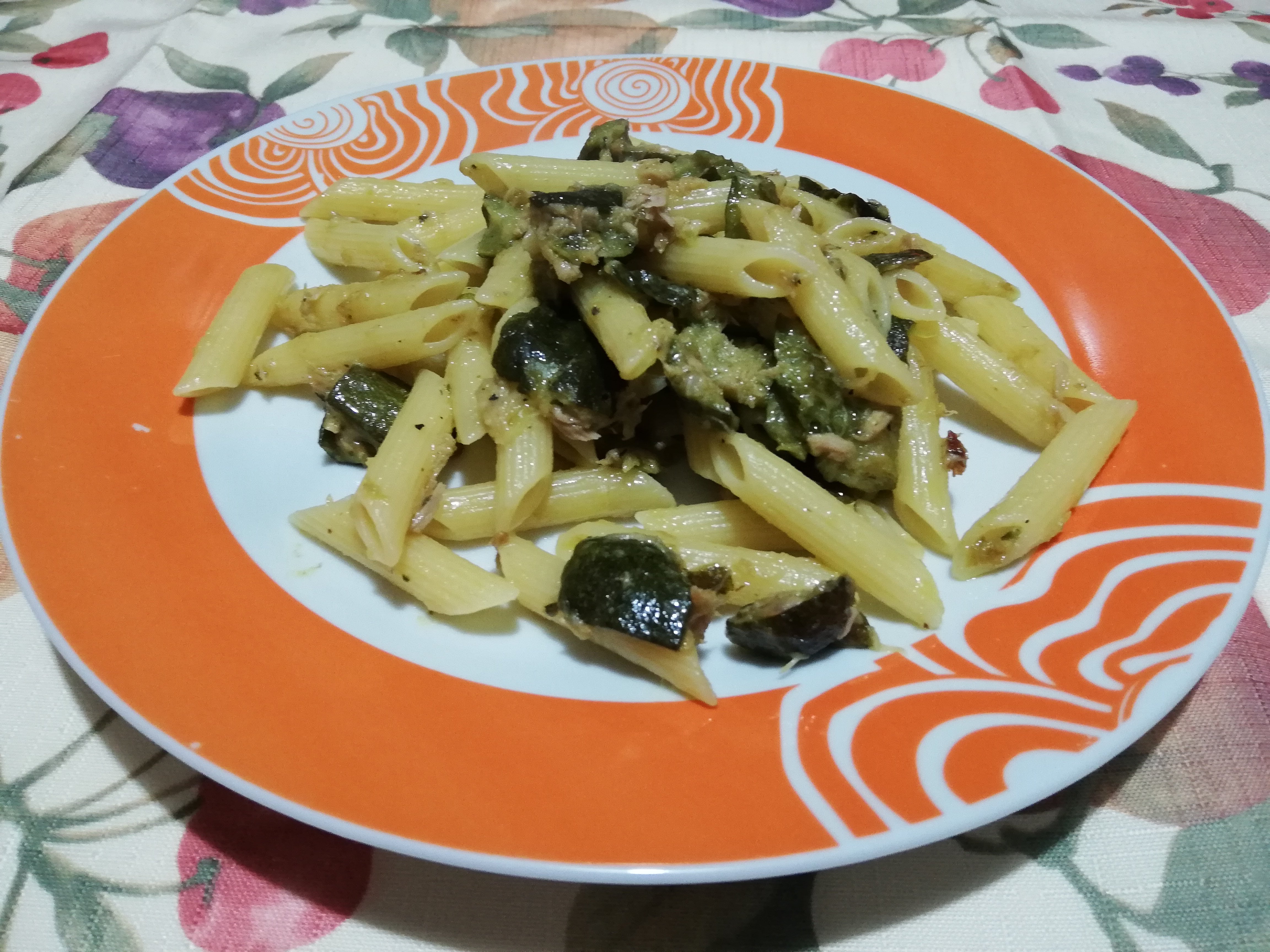 penne al tonno e zucchine