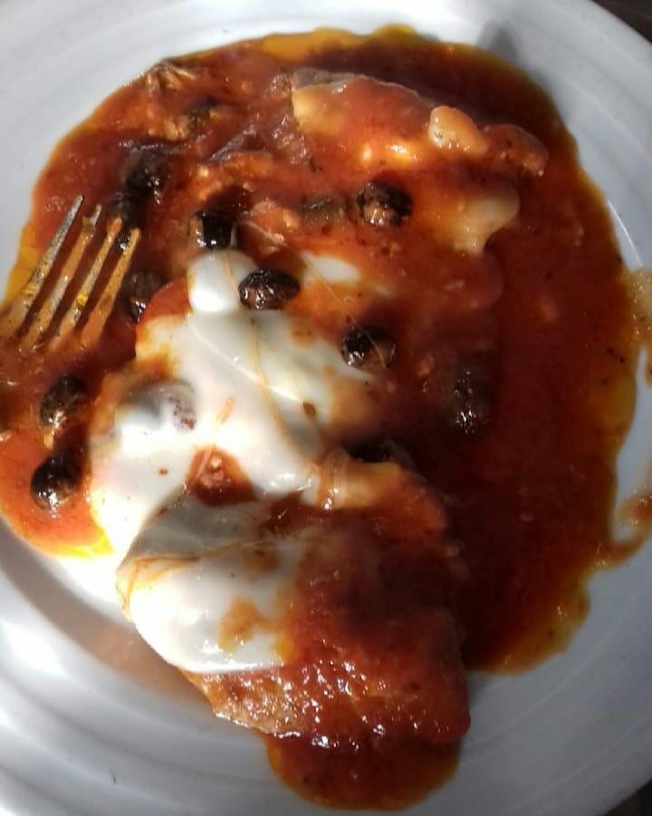 fettine di vitello con salsa al pomodoro