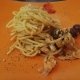 Spaghetti saporiti con gamberoni e salmone