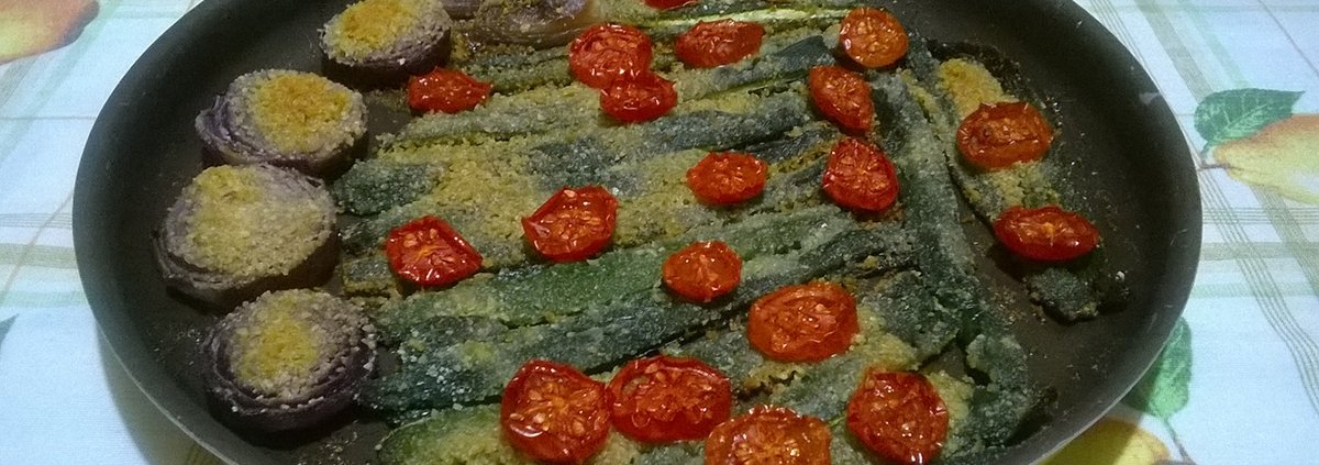 zucchine, cipolle e pomodorini gratinati