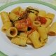 Pasta con rughetta e pomodorini