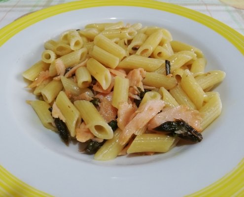 Penne salmone e aspara