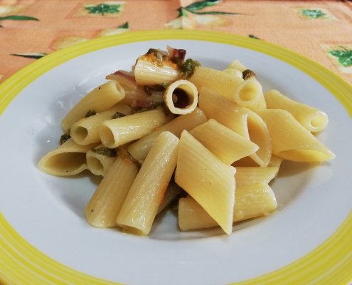 Pasta ai fiori di zucca