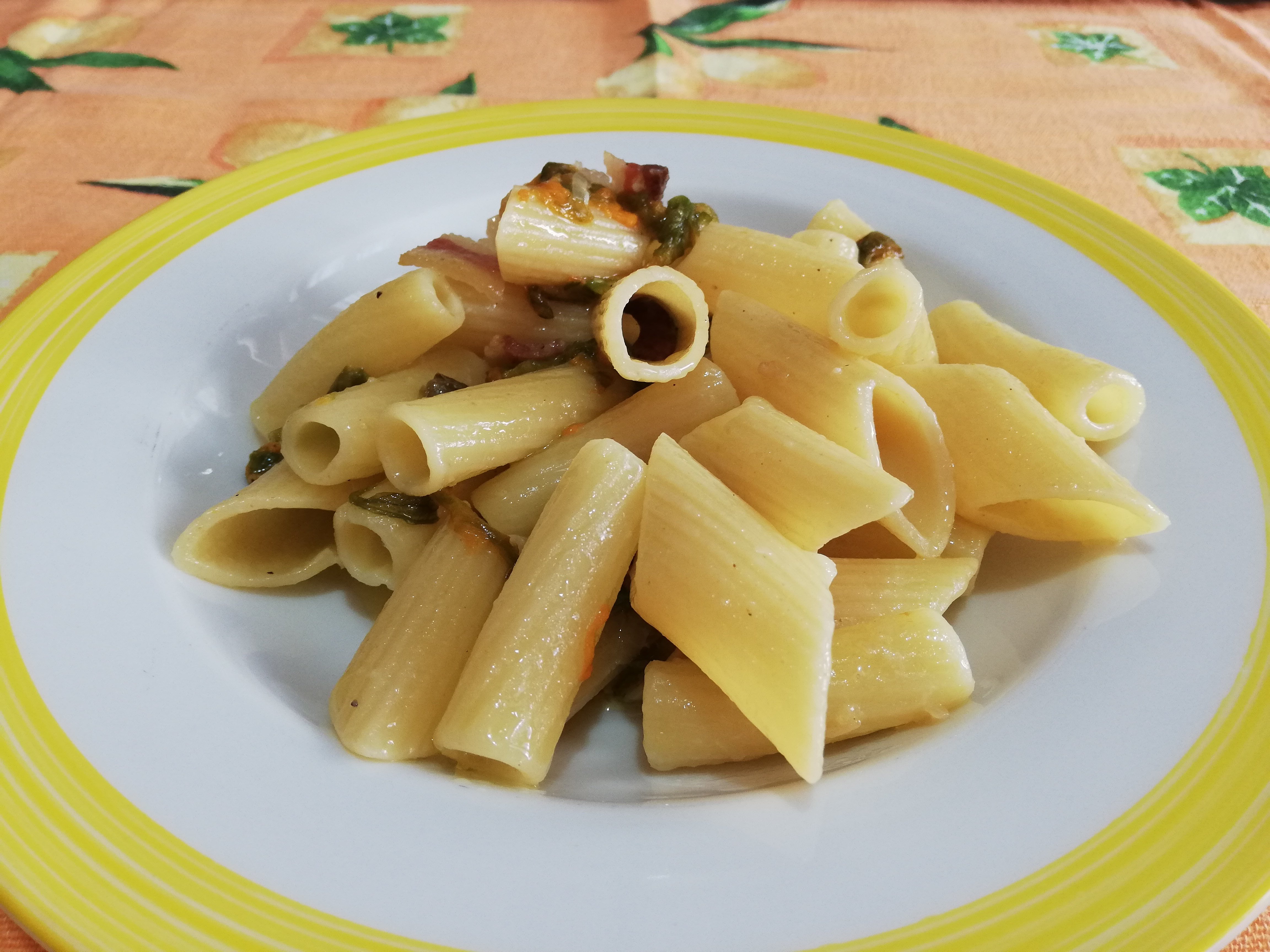 Pasta ai fiori di zucca