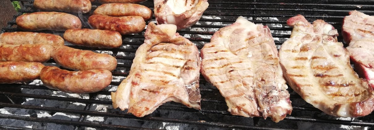 Grigliata di carne con patate