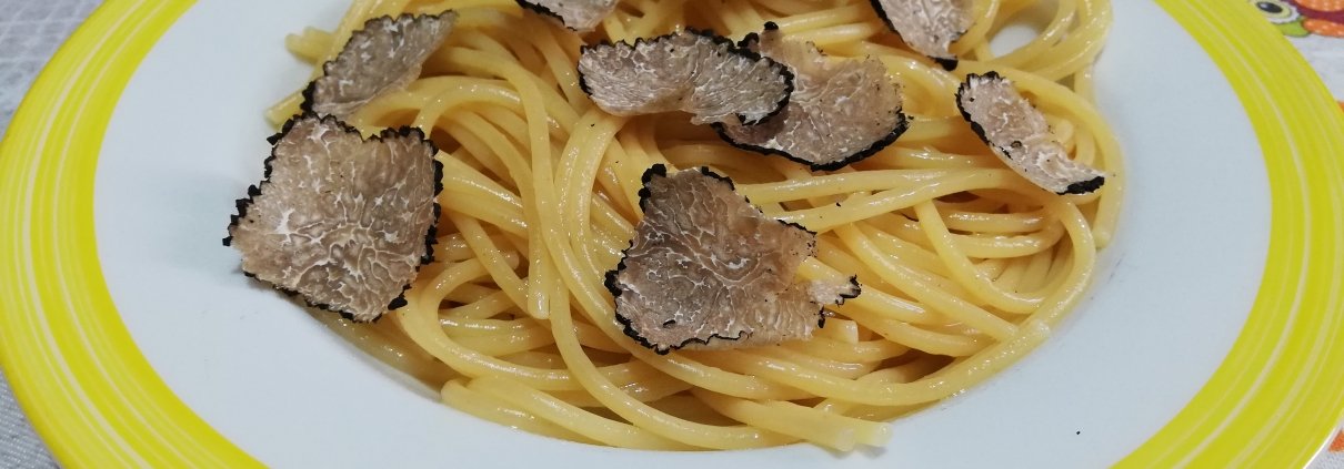 Spaghetti al tartufo estivo