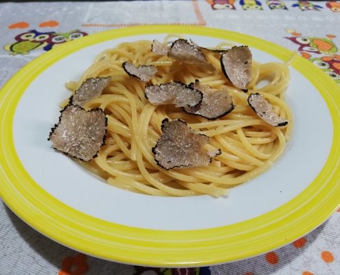Spaghetti al tartufo estivo