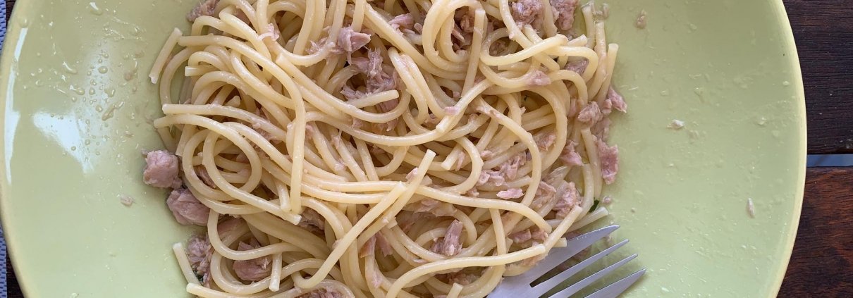 spaghetti al limone e tonno