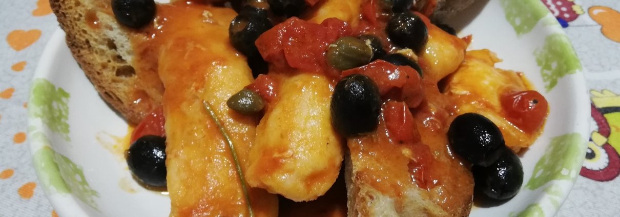 Filetti di merluzzo con olive e capperi