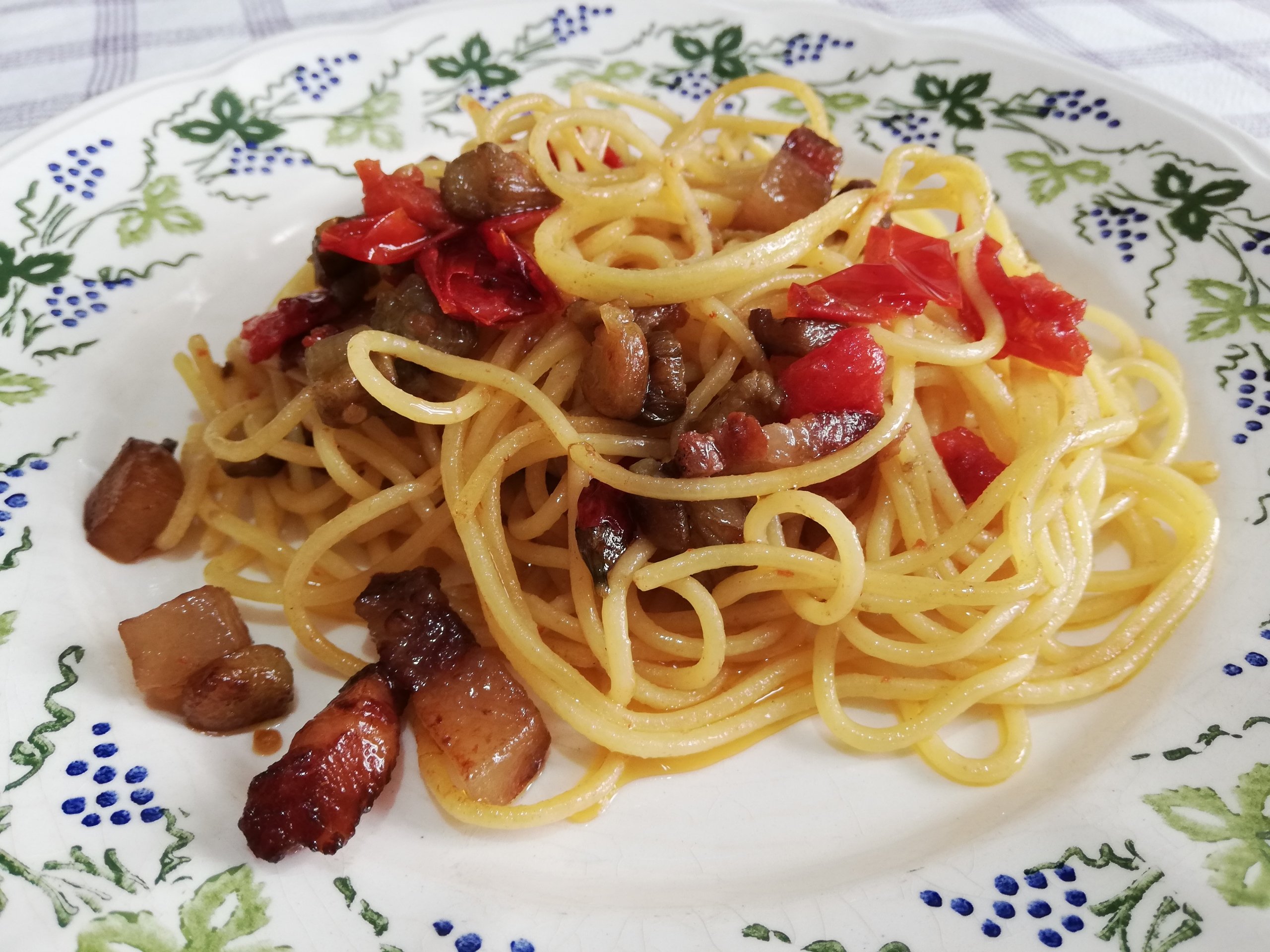 Tonnarelli carciofi e guanciale
