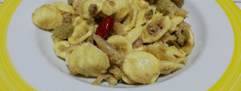 Orecchiette salsiccia capperi e broccoli