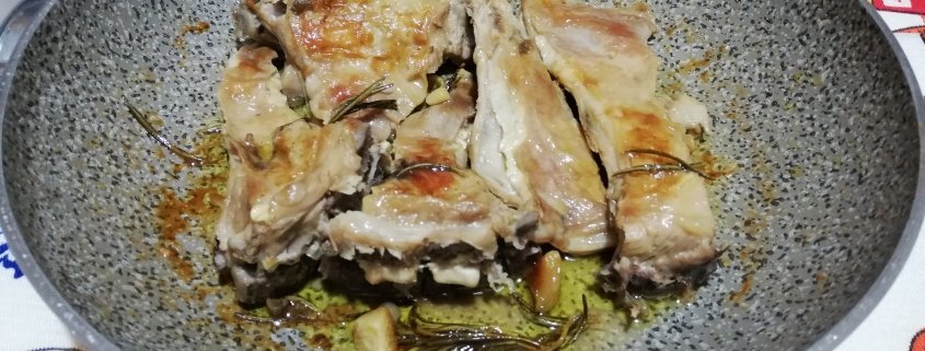 Costolette di abbacchio alla cacciatora