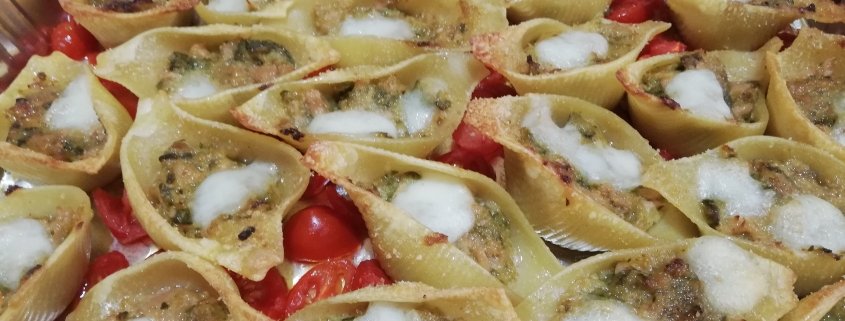 Conchiglioni al forno con tonno e zucchine
