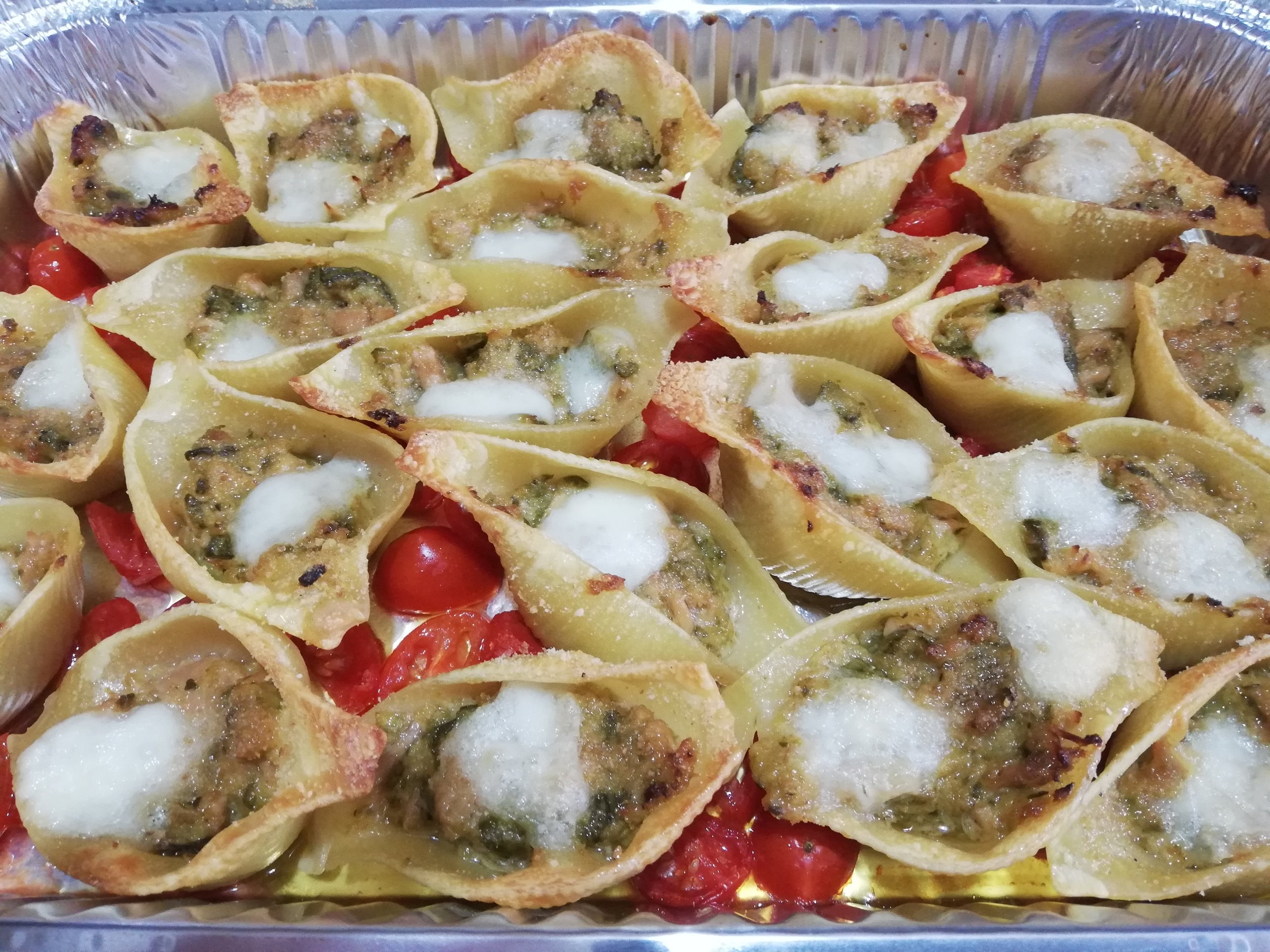 Conchiglioni al forno con tonno e zucchine