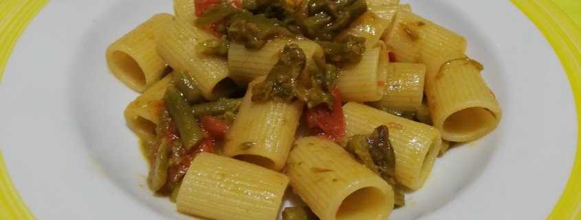 Mezze maniche asparagi e pomodorini