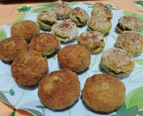 Polpette di asparagi al forno e fritte