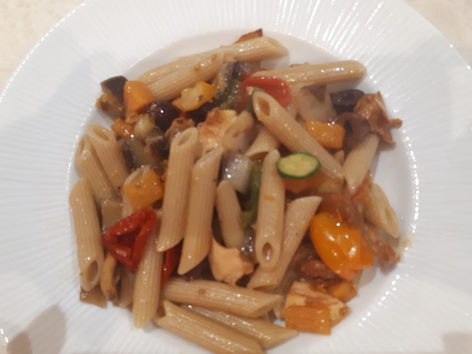 Penne integrali con verdure miste