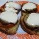 Crostini golosi con pomodoro, stracchino e melanzane