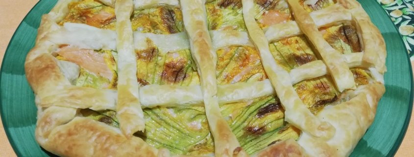 Torta rustica salmone e fiori di zucca