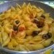 Conchiglie alle alici, pomodorini e olive nere