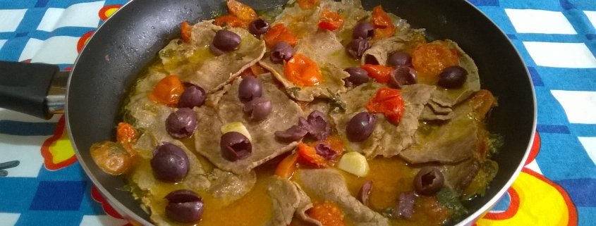 Fettine alla pizzaiola con le olive