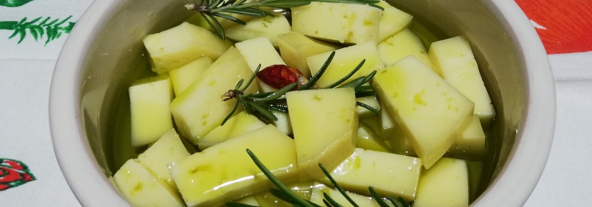 Formaggio sott'olio