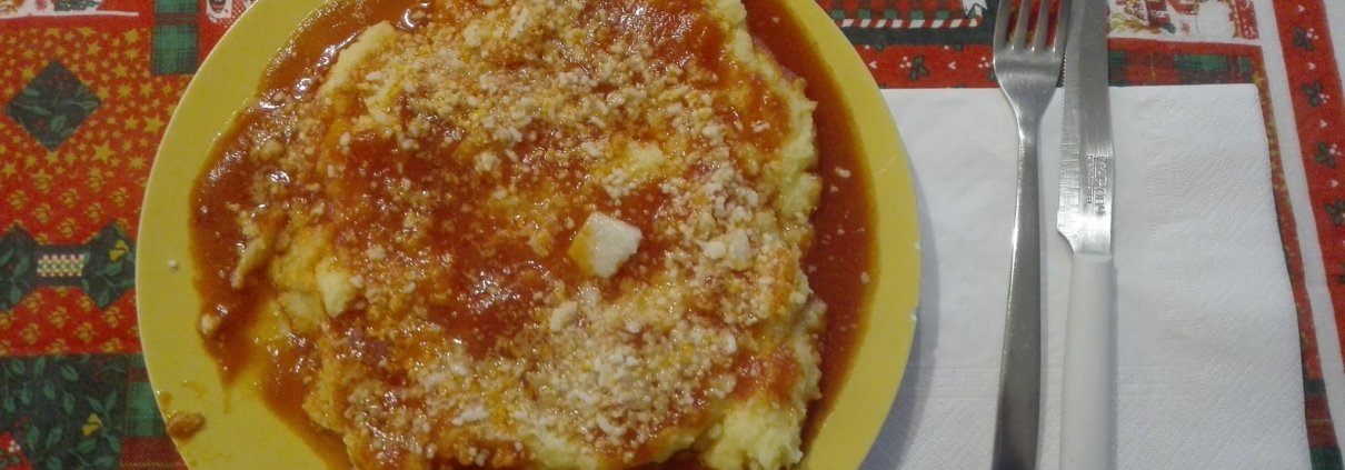 Polenta al sugo di spuntature