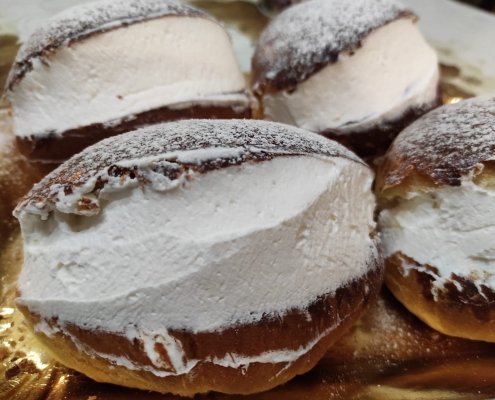 Maritozzi con la panna