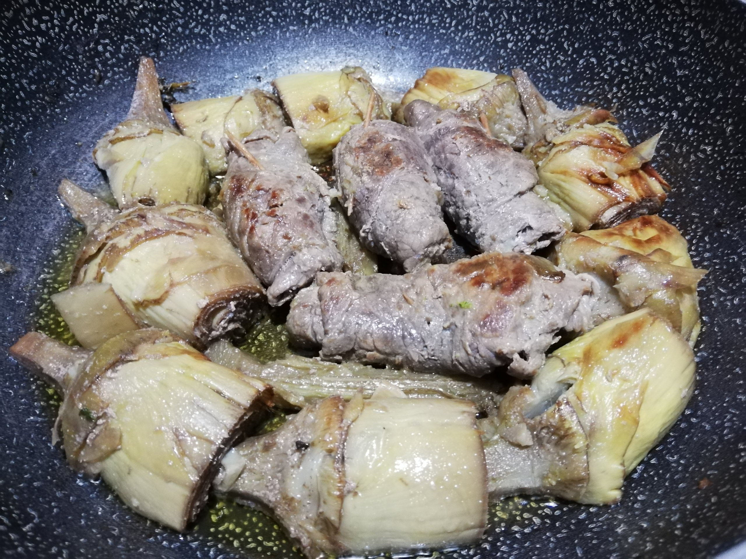 Involtini di carne ai carciofi