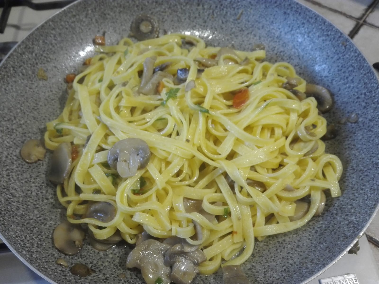 Fettuccine ai funghi misti