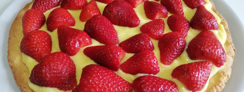 Crostata di fragole e crema pasticcera