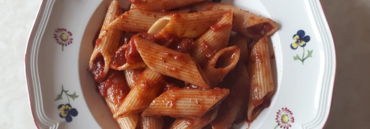 Pennoni al sugo con tapenade di olive kalamata di sonia