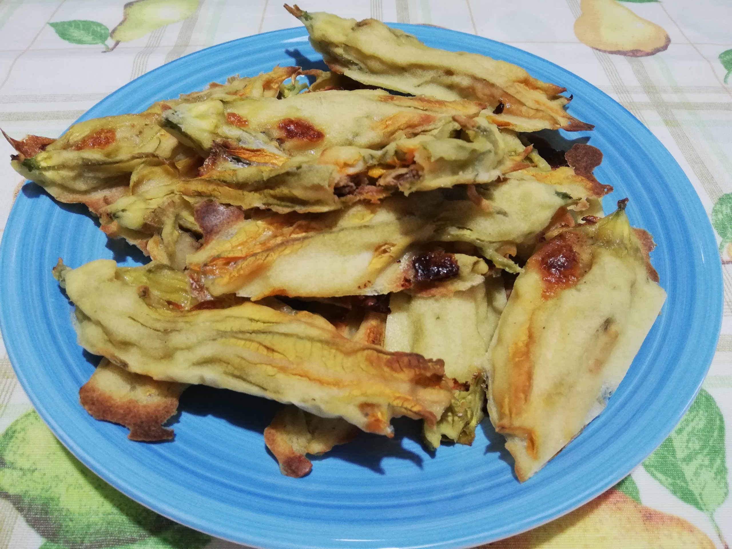 Fiori di zucca farciti con galbanino e acciughe di Roberta