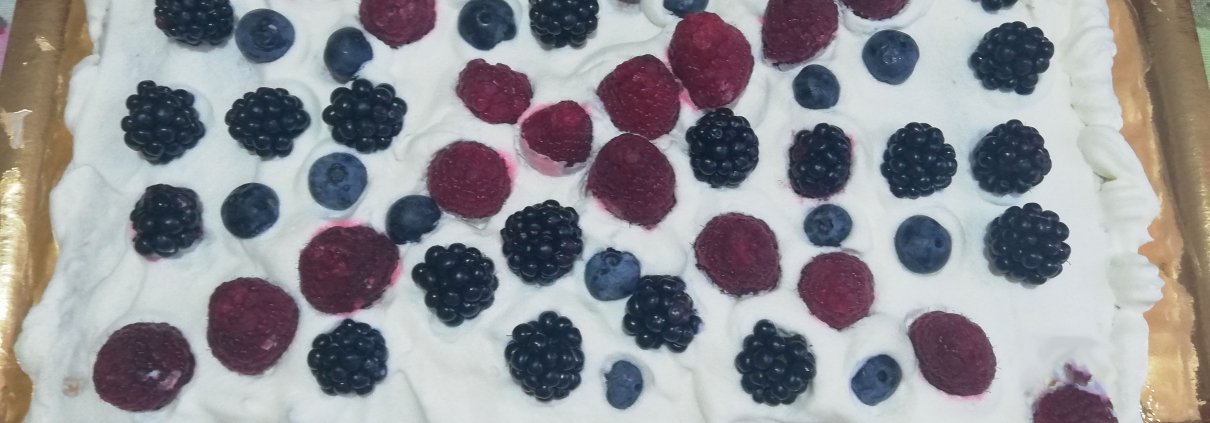 Torta-ai-frutti-di-bosco-senza-glutine-e-senza-lattosio