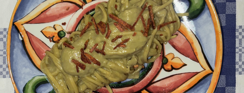 Pasta-con-crema-di-carciofi-e-ciauscolo-croccante