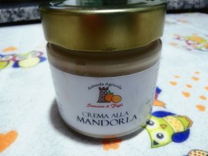 Crema di Mandorle Azienda Agricola Sanzone