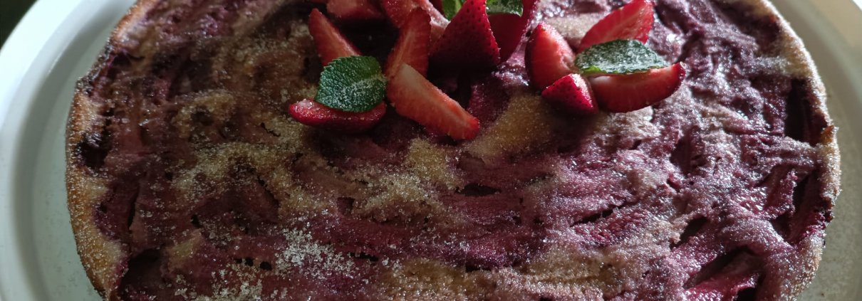 Torta rovesciata alle fragole senza glutine e senza lattosio