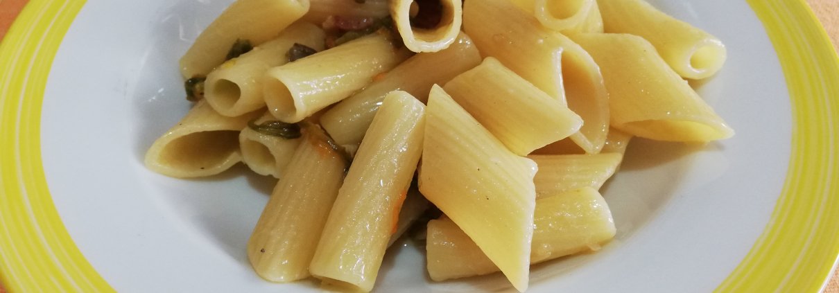 Rigatoni e pennoni ai fiori di zucca