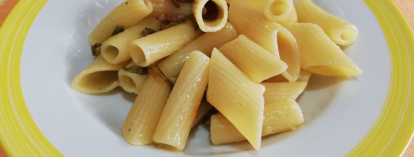 Rigatoni e pennoni ai fiori di zucca